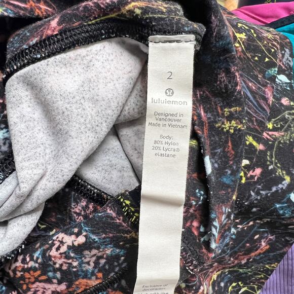 7 Piece Bundle Lot of Women’s Athletic Tops and Bottoms Great Brands Size Small - Picture 3 of 15